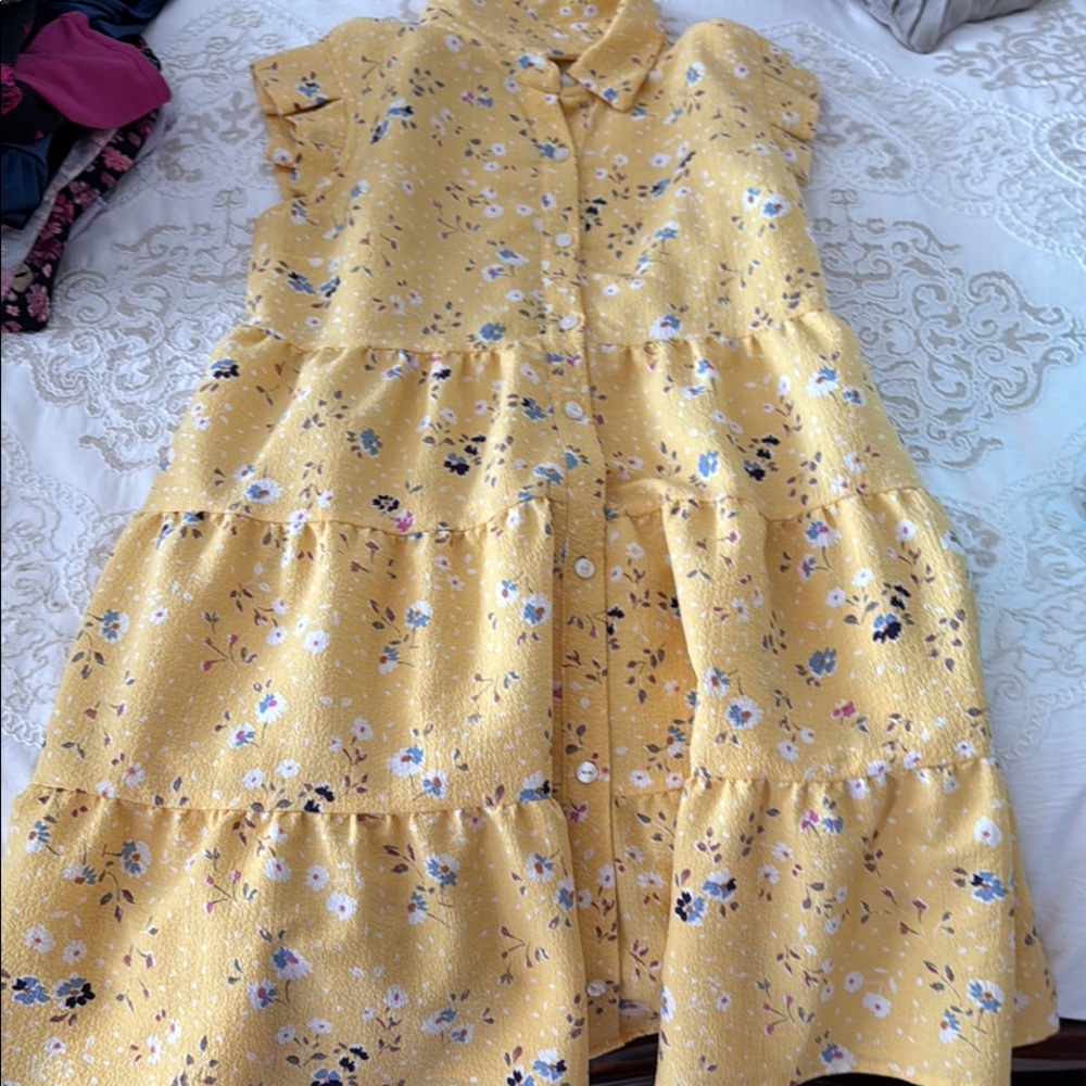 Chic Yellow Floral Midi Dress worn once